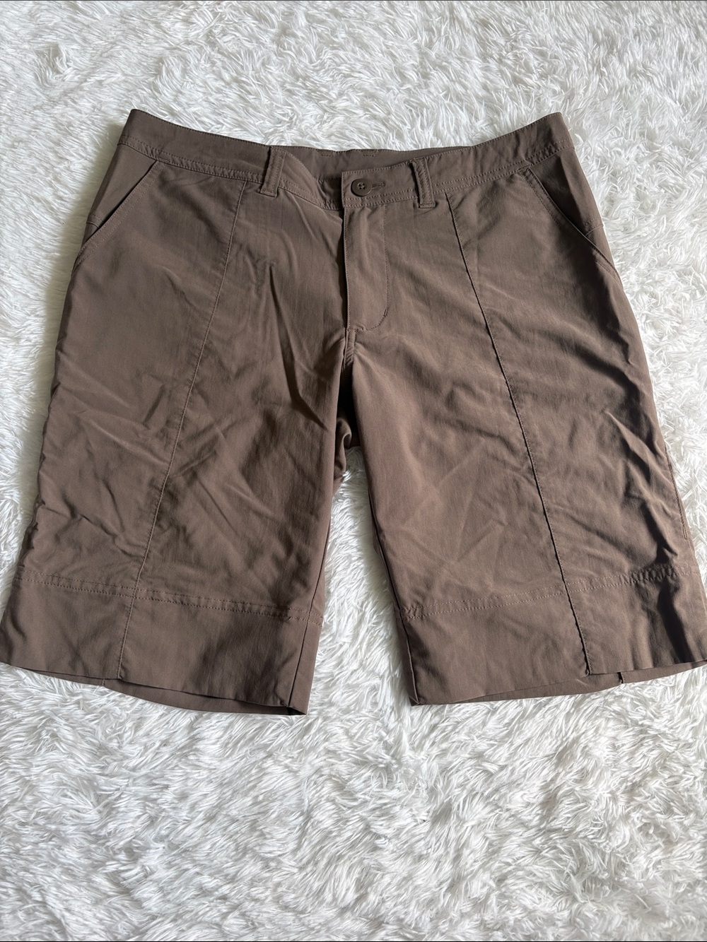 Patagonia Light Brown Bermuda Shorts Size Women’s 8